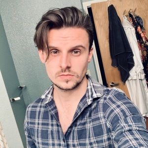 Meet your Posher, Tom